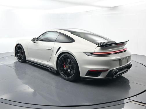 2022 Porsche 911 Turbo