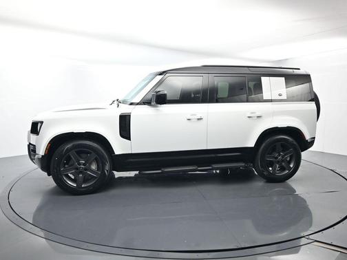 2023 Land Rover Defender 110 X-Dynamic SE