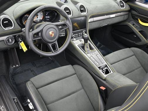 2025 Porsche 718 Spyder RS