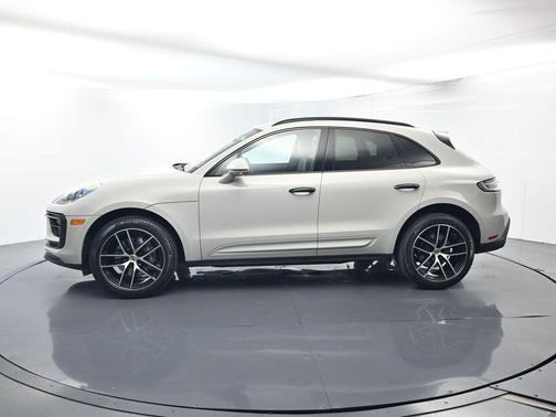 Chalk 2023 Porsche Macan