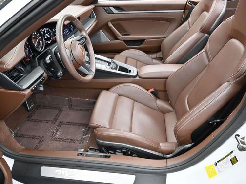 2022 Porsche 911 Carrera 4S
