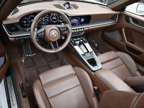 2022 Porsche 911 Carrera 4S