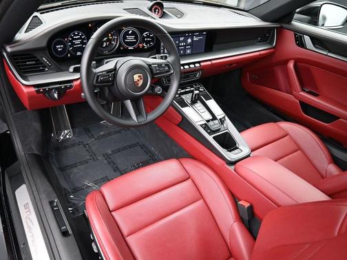 2020 Porsche 911 Carrera S