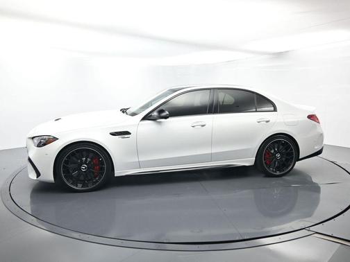 2025 Mercedes-Benz AMG C 63 S E Performance