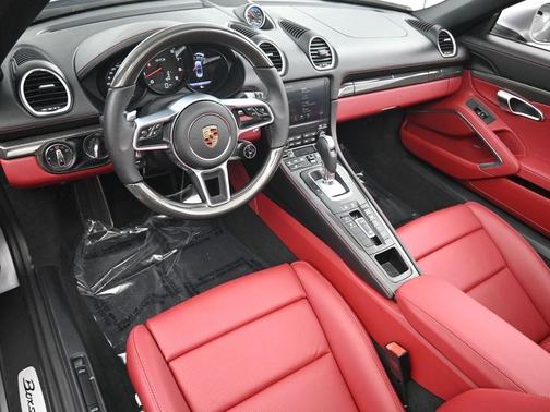 2025 Porsche 718 Boxster GTS 4.0
