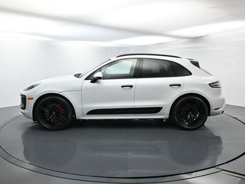 2025 Porsche Macan GTS