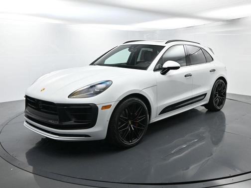 2025 Porsche Macan GTS