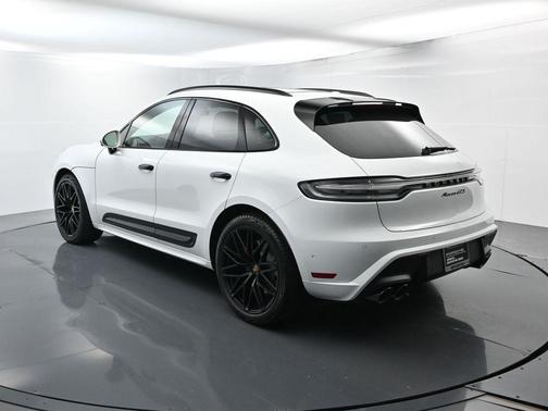 2025 Porsche Macan GTS