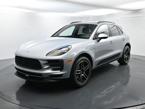 2021 Porsche Macan Base