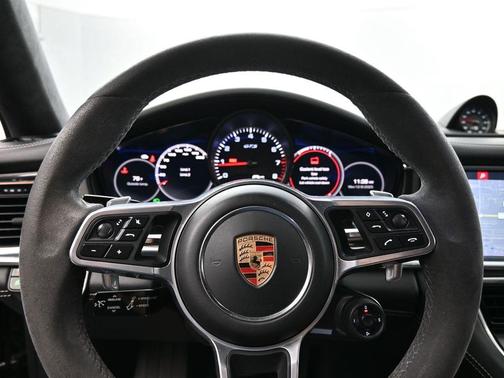 2020 Porsche Panamera GTS
