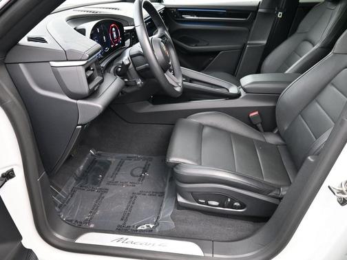 2024 Porsche Macan 4