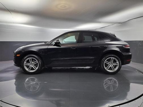 2021 Porsche Macan Base