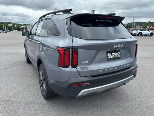 2022 Kia Sorento X-Line EX