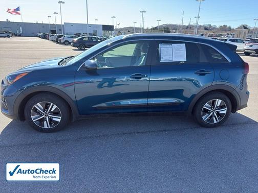 2022 Kia Niro LXS SE