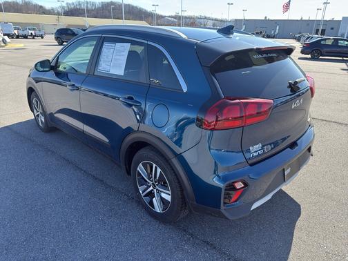 2022 Kia Niro LXS SE