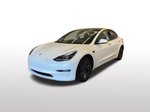 2022 Tesla Model 3 Standard Range