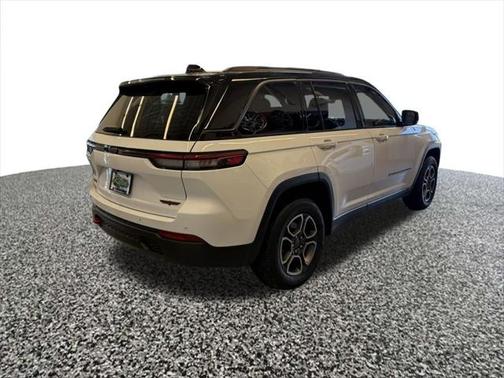 2022 Jeep Grand Cherokee Trailhawk