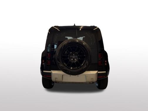 2025 Land Rover Defender 110 P300