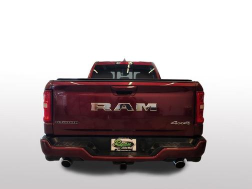 Delmonico Red Pearlcoat 2025 RAM 1500 Big Horn/Lone Star