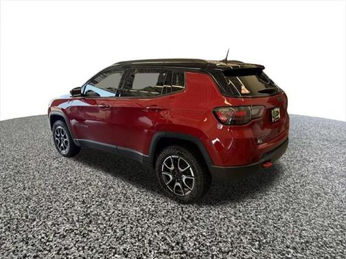 2025 Jeep Compass Trailhawk