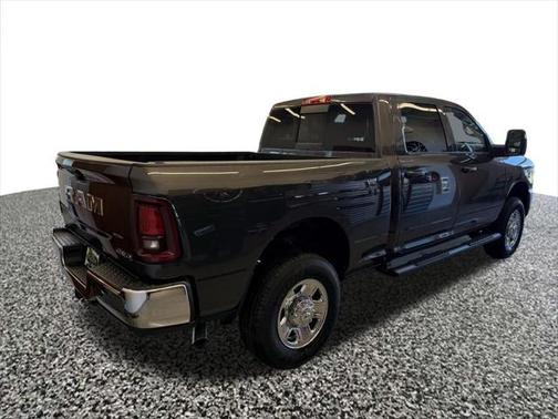 2025 RAM 2500 Tradesman Crew Cab 4x4 6'4' Box