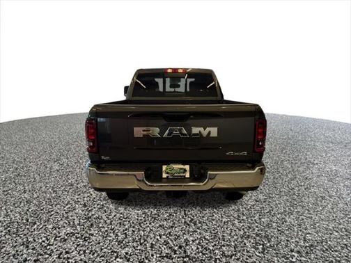 2025 RAM 2500 Tradesman Crew Cab 4x4 6'4' Box