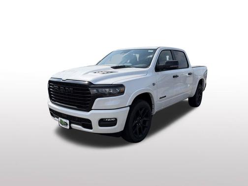 Ivory White Tri-Coat Pearlcoat 2026 RAM 1500 Laramie