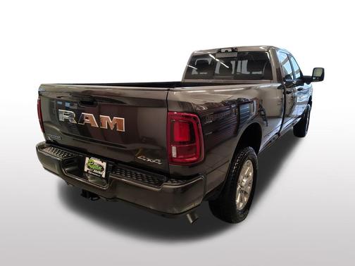 2026 RAM 3500 Big Horn Crew Cab 4x4 8' Box