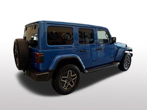 2026 Jeep Wrangler 4-Door Sahara 4x4