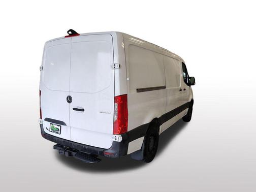 Arctic White 2020 Mercedes-Benz Sprinter 2500 Standard Roof