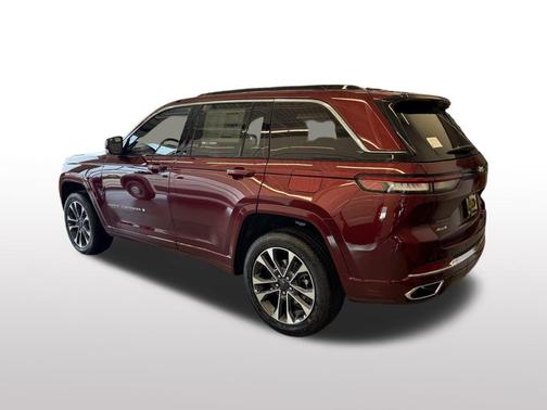 2025 Jeep Grand Cherokee Overland