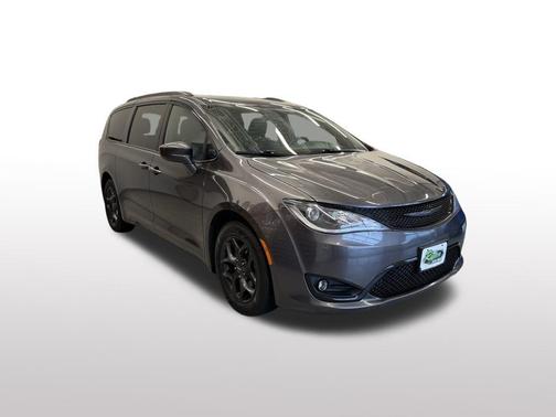 2020 Chrysler Pacifica Touring-L Plus