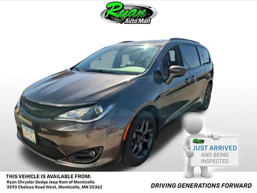 2020 Chrysler Pacifica Touring-L Plus