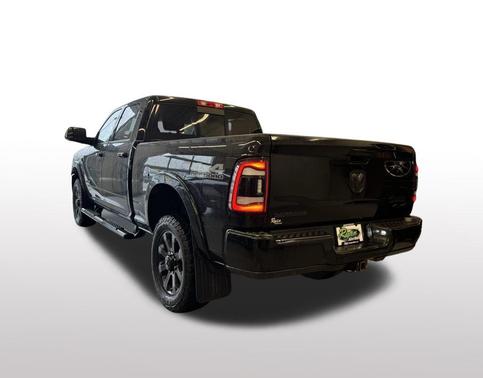 2020 RAM 2500 Laramie Crew Cab 4X4 6'4' Box