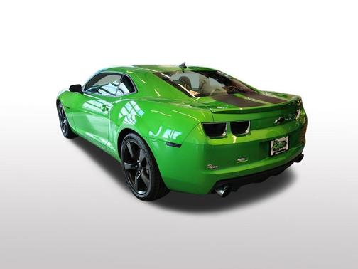 Synergy Green Metallic 2011 Chevrolet Camaro 2SS