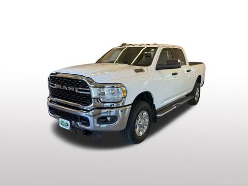 2022 RAM 2500 Big Horn Crew Cab 4x4 6'4' Box