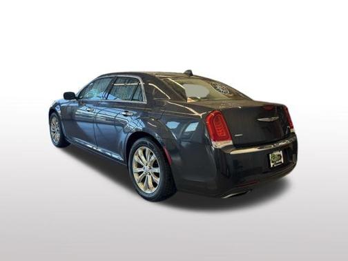2016 Chrysler 300 S