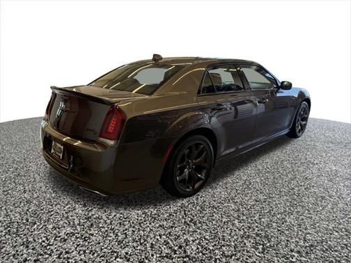 2022 Chrysler 300 S
