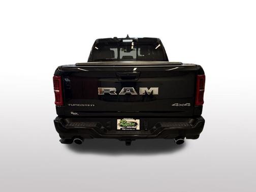 2025 RAM 1500 ST