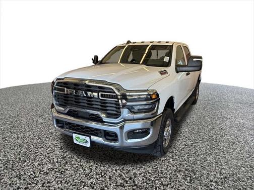 2025 RAM 2500 Tradesman Crew Cab 4x4 6'4' Box