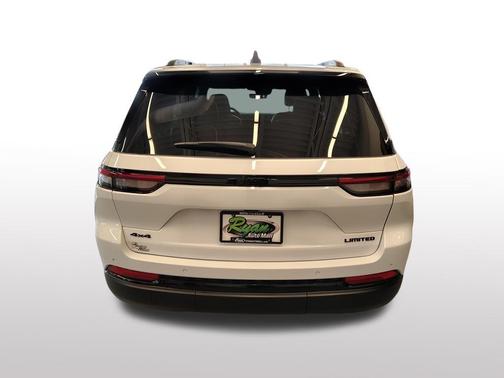 Bright White Clearcoat 2025 Jeep Grand Cherokee Limited