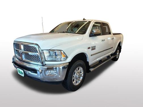 2018 RAM 2500 Laramie Crew Cab 4x4 6'4' Box