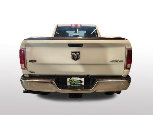 2018 RAM 2500 Laramie Crew Cab 4x4 6'4' Box