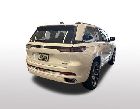 2025 Jeep Grand Cherokee Overland