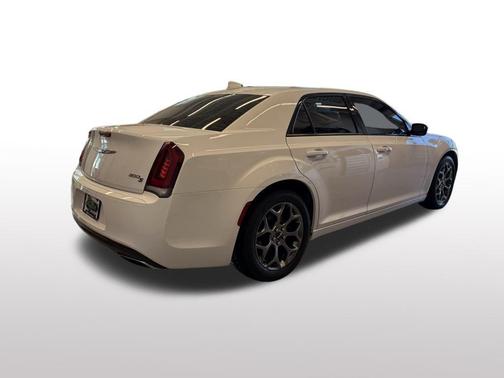 2017 Chrysler 300 S