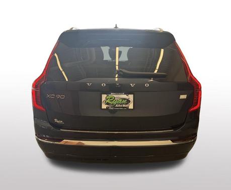 2023 Volvo XC90 Recharge Plug-In Hybrid T8 Plus Bright Theme 7-Seater