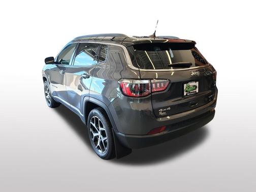 Baltic Gray Metallic Clearcoat 2024 Jeep Compass Limited