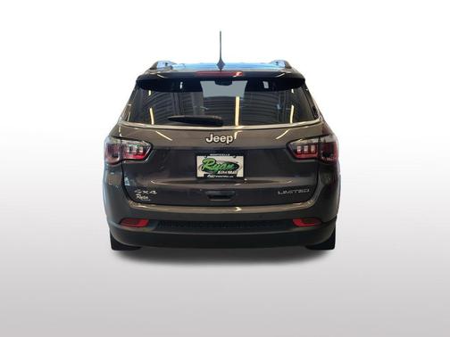 Baltic Gray Metallic Clearcoat 2024 Jeep Compass Limited