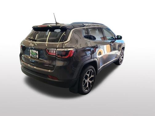 Baltic Gray Metallic Clearcoat 2024 Jeep Compass Limited