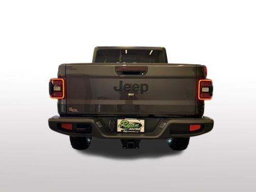 2026 Jeep Gladiator Willys 4x4